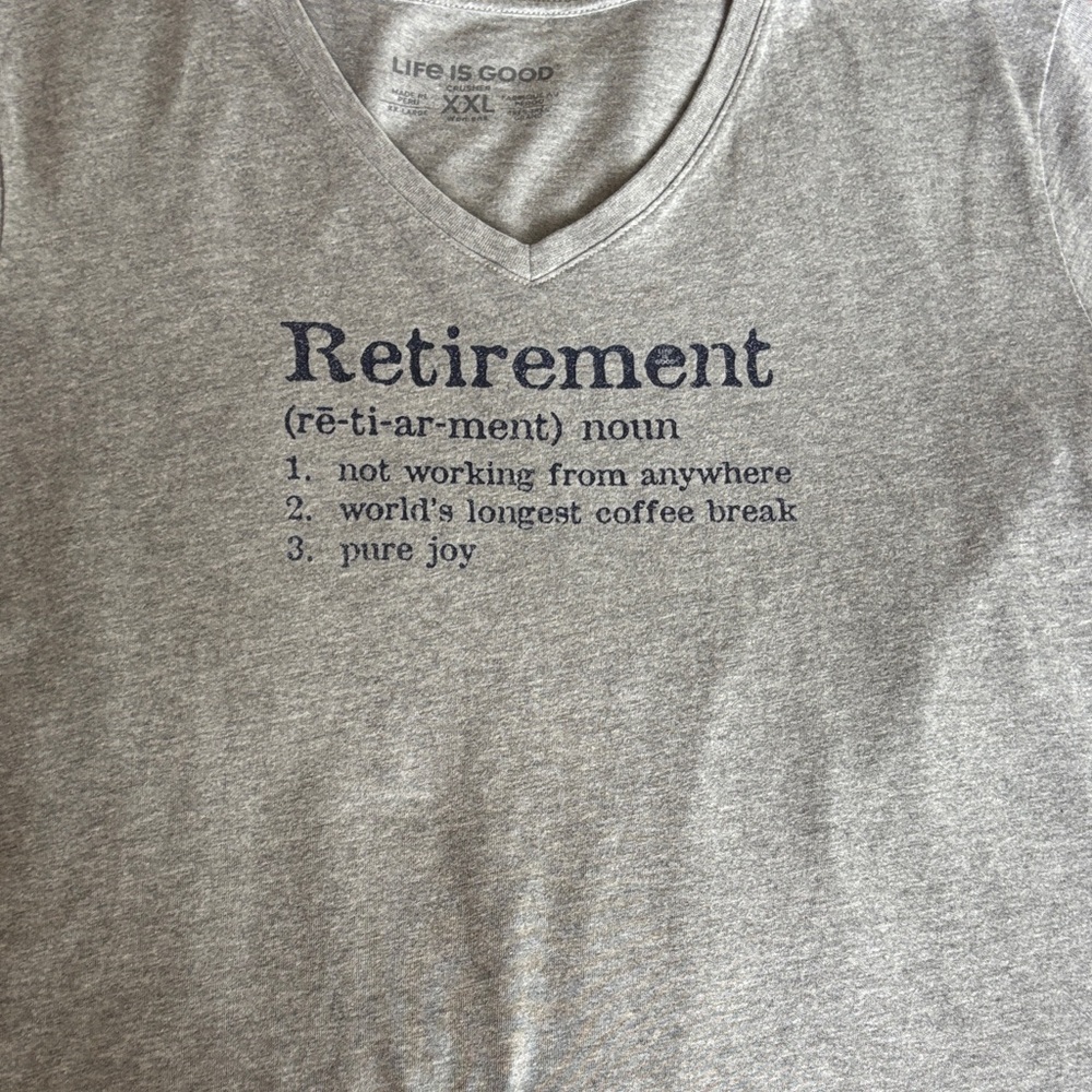 Life Is Good womens Gray Retirement Tee